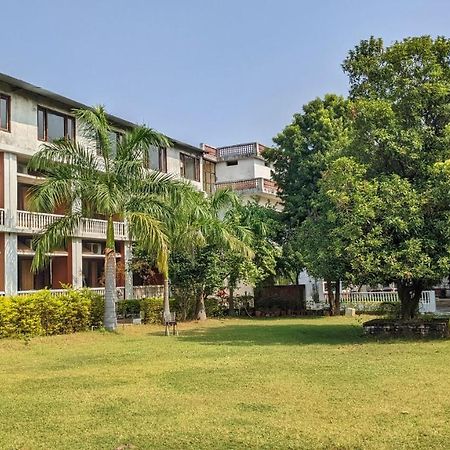 Headquarter Khajuraho Hostel Buitenkant foto