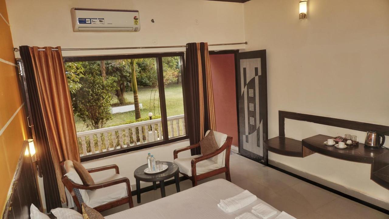 Headquarter Khajuraho Hostel Buitenkant foto